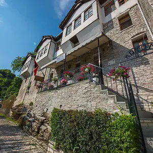 Kotoni Gjirokastër