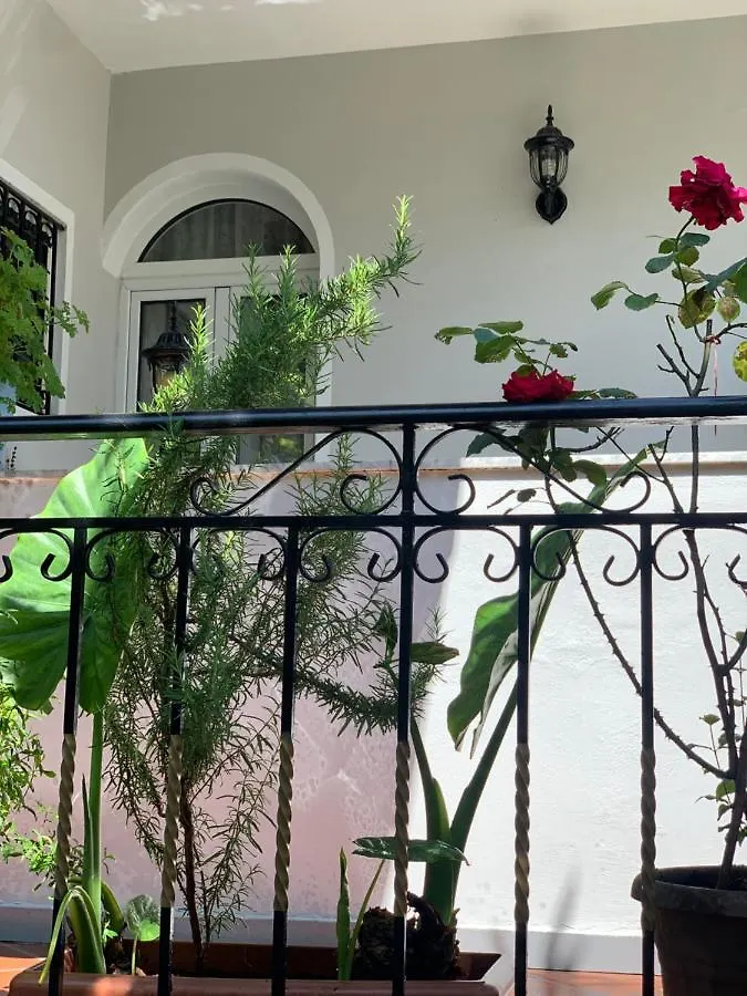 Christina'S House With 2 Bedrooms And Free Parking Gjirokastër